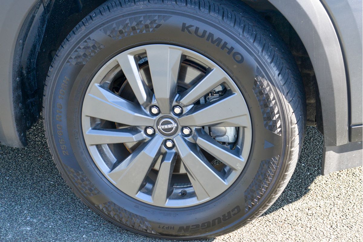2024 Nissan Pathfinder ST-L R53