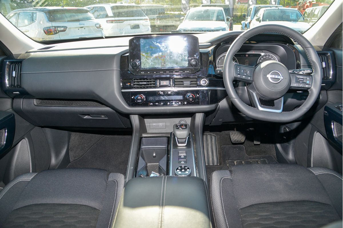 2024 Nissan Pathfinder ST-L R53