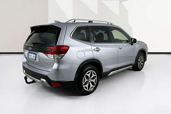 2023 Subaru Forester Hybrid L S5