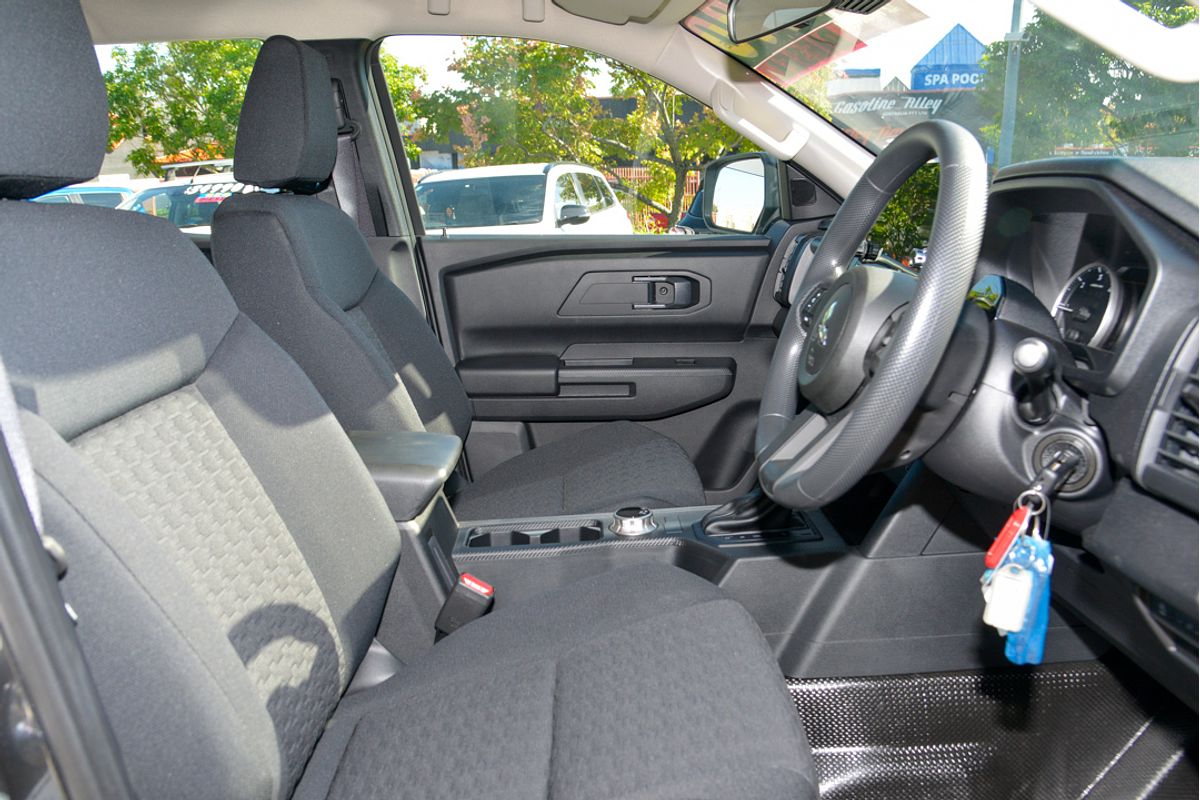 2024 Mitsubishi Triton GLX MV 4X4
