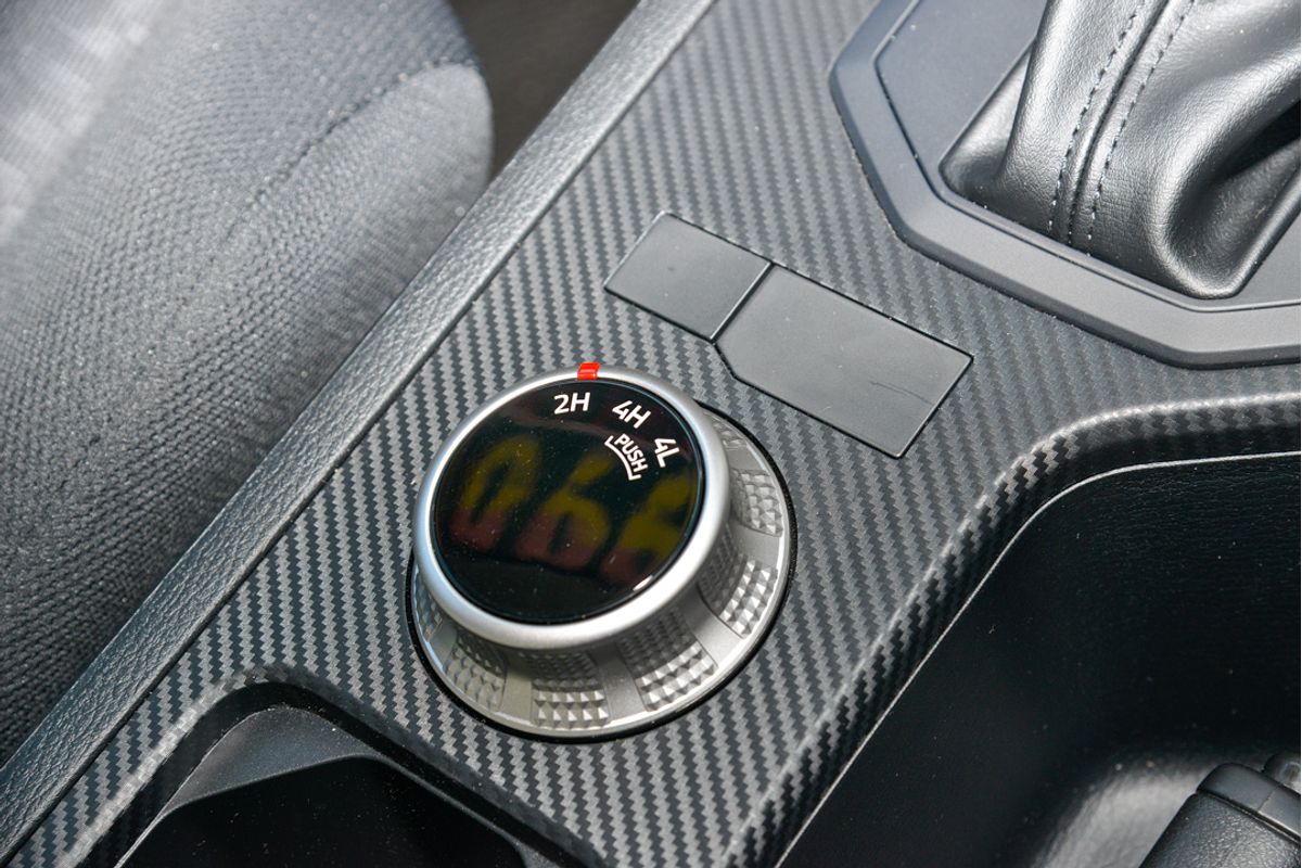 2024 Mitsubishi Triton GLX MV 4X4