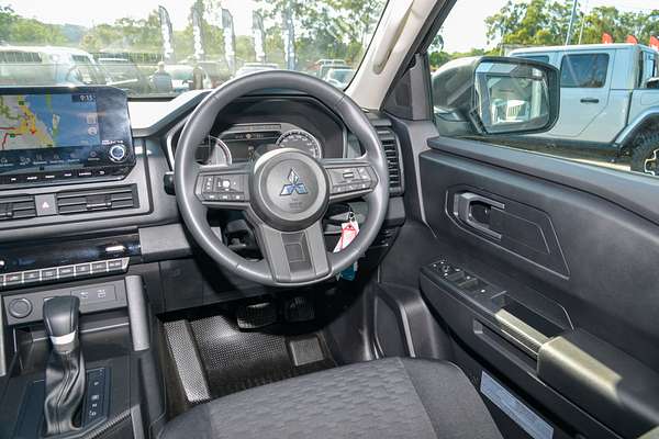 2024 Mitsubishi Triton GLX MV 4X4