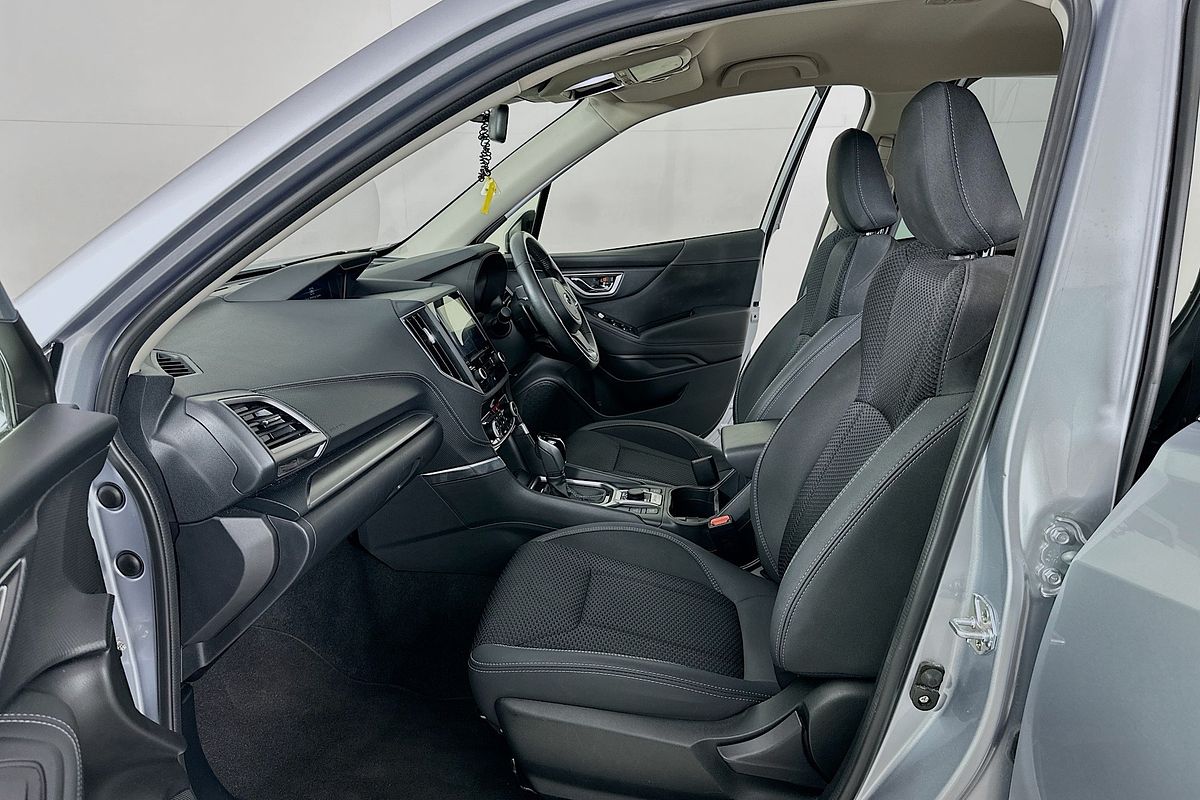 2023 Subaru Forester Hybrid L S5