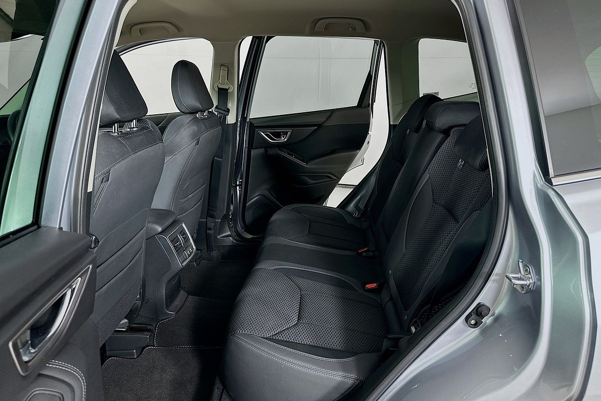 2023 Subaru Forester Hybrid L S5