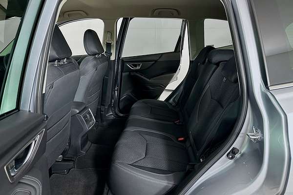 2023 Subaru Forester Hybrid L S5