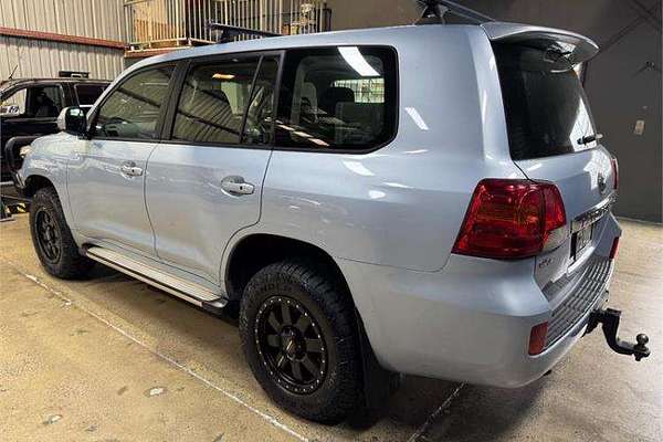 2013 Toyota Landcruiser GXL VDJ200R