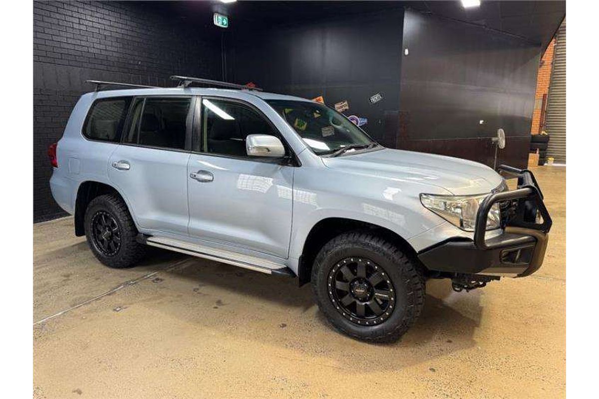 2013 Toyota Landcruiser GXL VDJ200R
