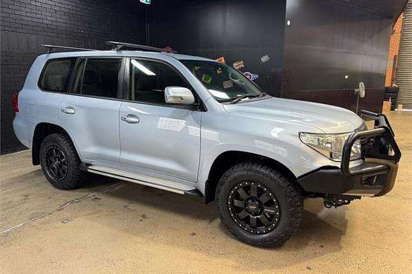 2013 Toyota Landcruiser GXL VDJ200R
