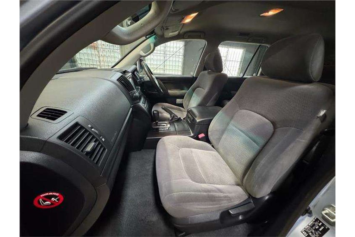 2013 Toyota Landcruiser GXL VDJ200R
