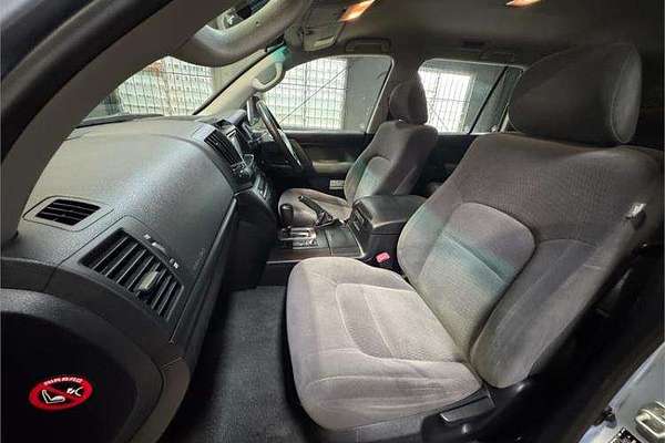 2013 Toyota Landcruiser GXL VDJ200R