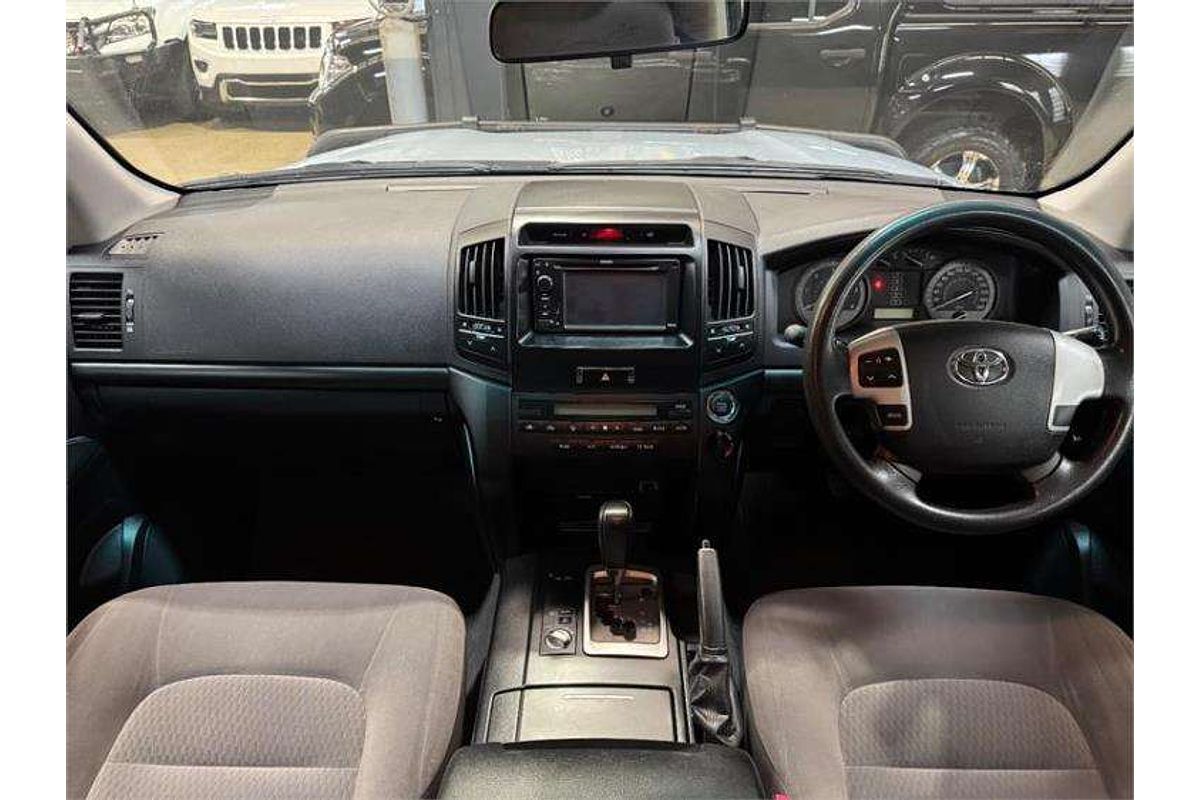 2013 Toyota Landcruiser GXL VDJ200R