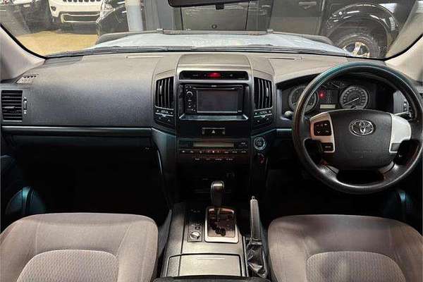 2013 Toyota Landcruiser GXL VDJ200R