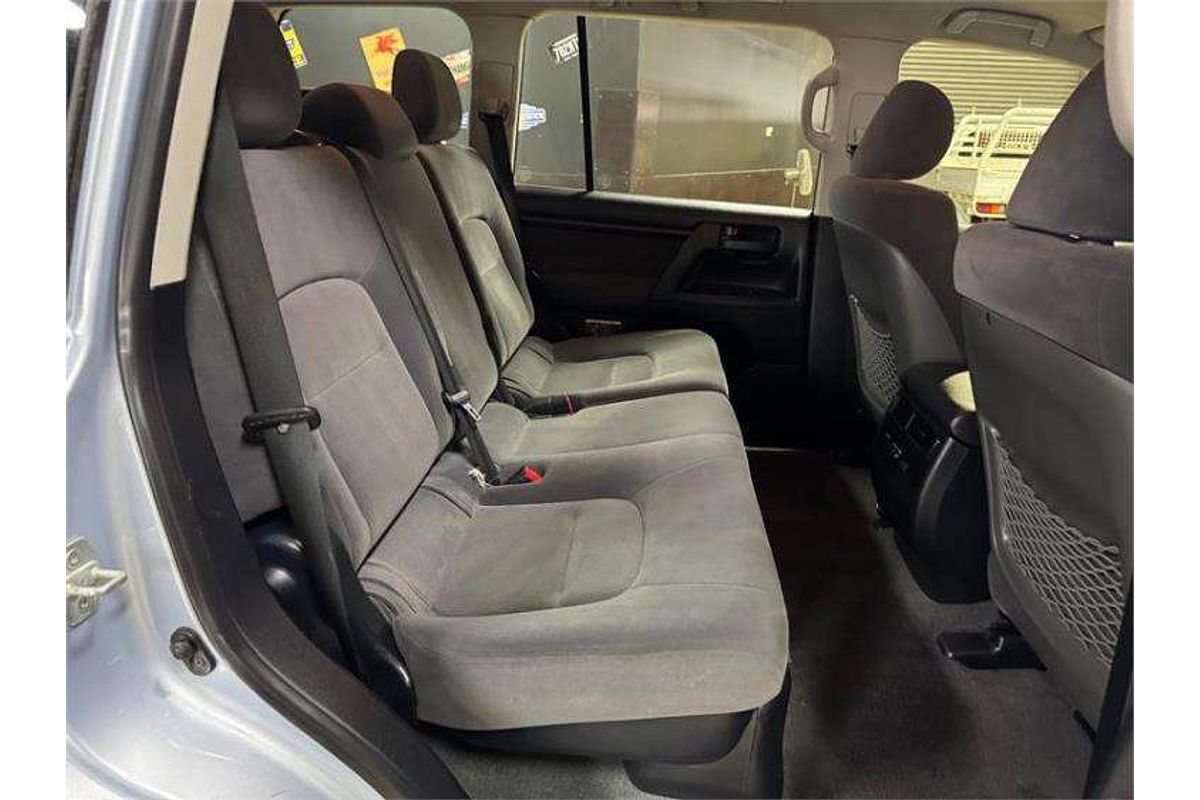 2013 Toyota Landcruiser GXL VDJ200R
