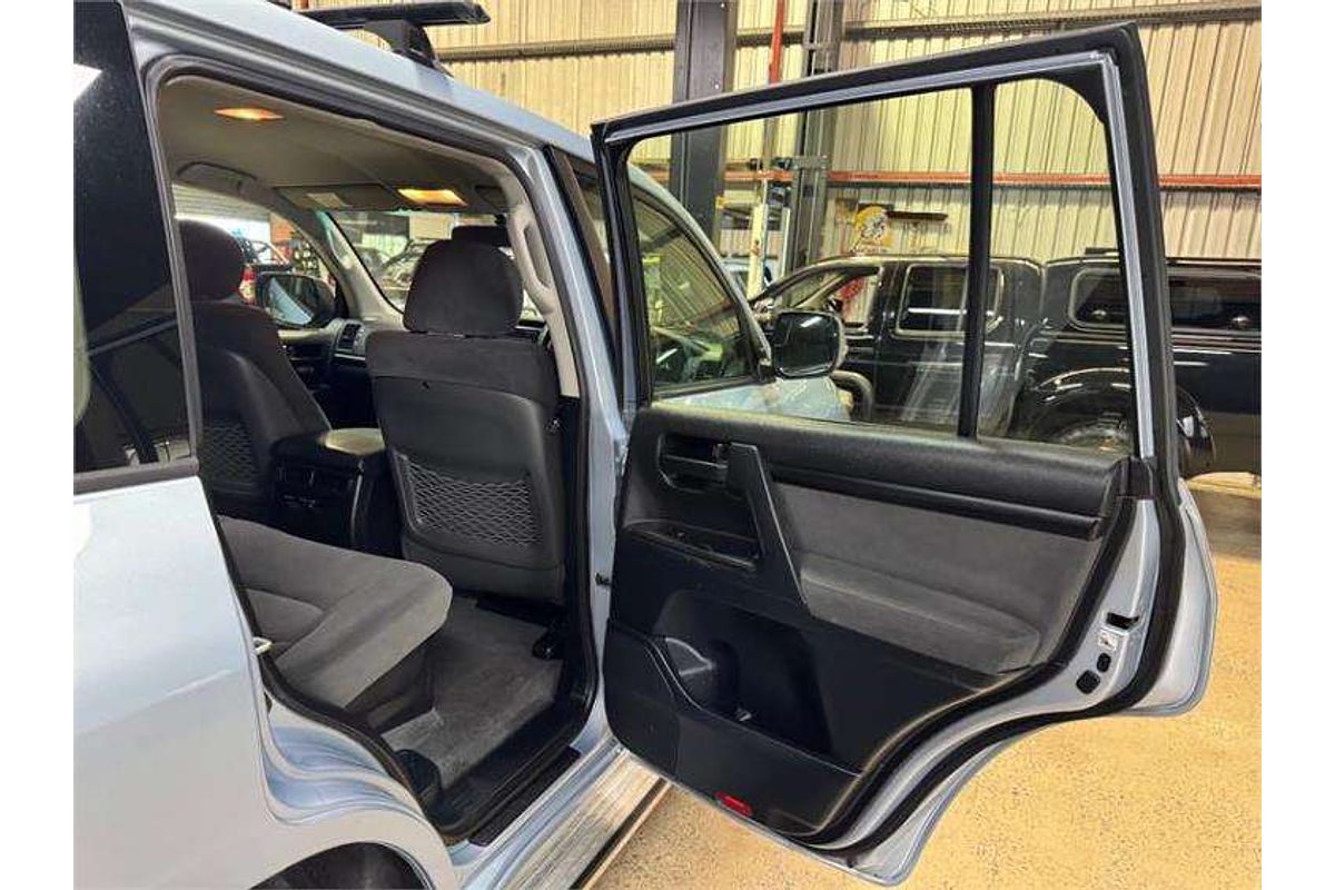 2013 Toyota Landcruiser GXL VDJ200R