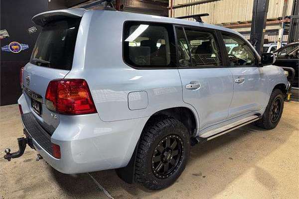 2013 Toyota Landcruiser GXL VDJ200R