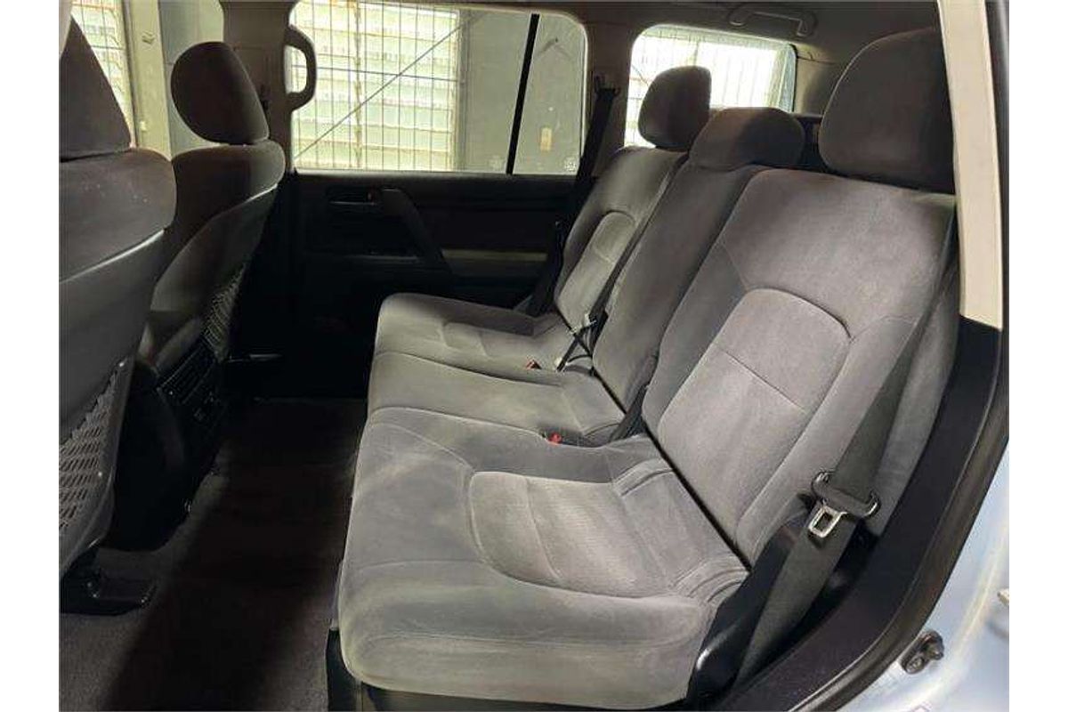2013 Toyota Landcruiser GXL VDJ200R