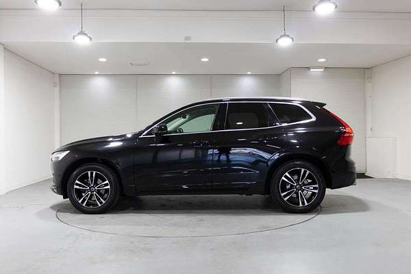 2017 Volvo XC60 D4 Momentum