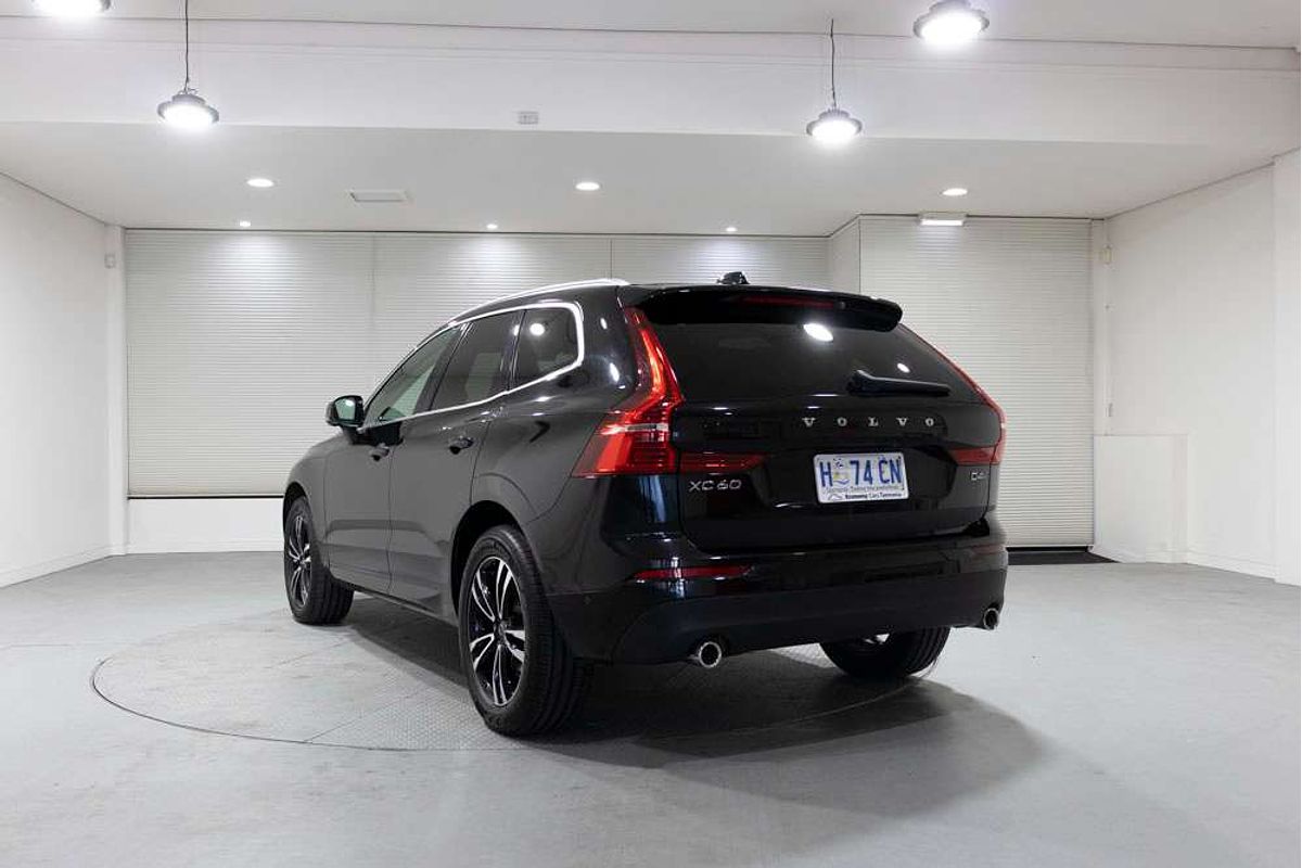2017 Volvo XC60 D4 Momentum