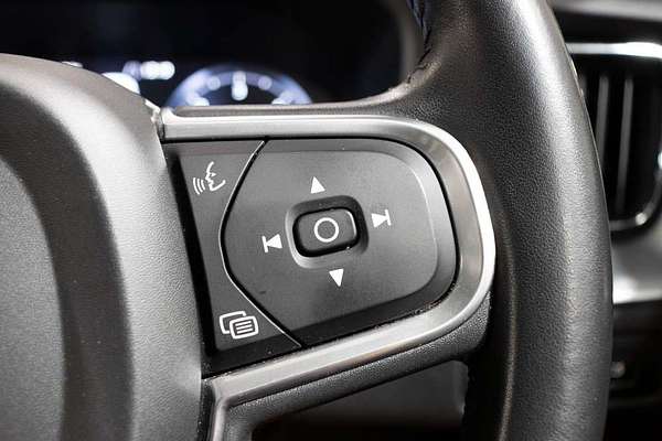 2017 Volvo XC60 D4 Momentum