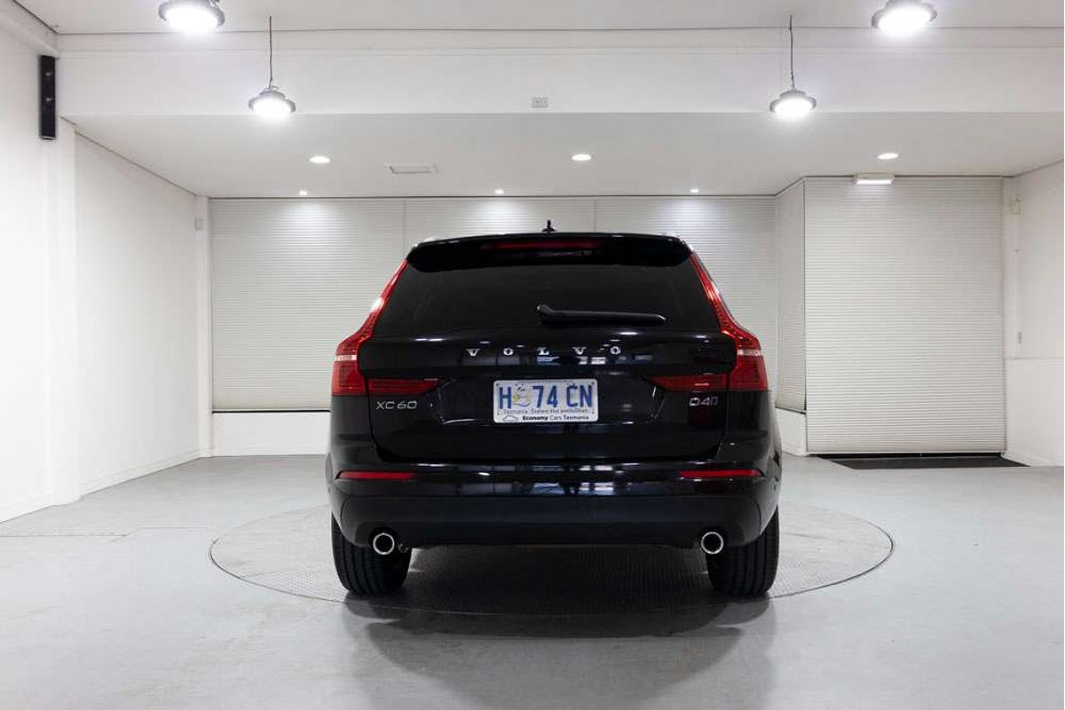 2017 Volvo XC60 D4 Momentum