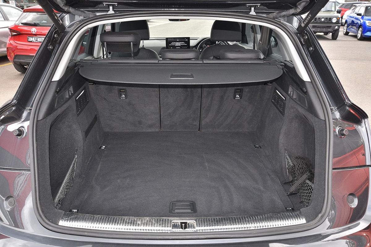 2023 Audi Q5 35 TDI FY