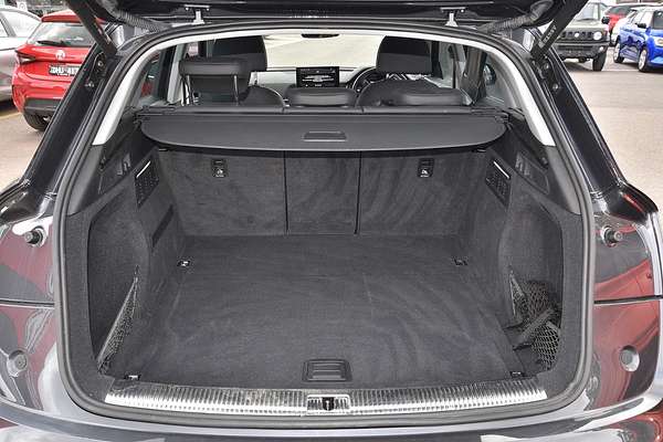 2023 Audi Q5 35 TDI FY