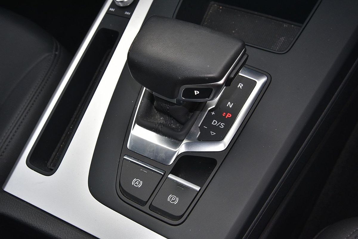 2023 Audi Q5 35 TDI FY