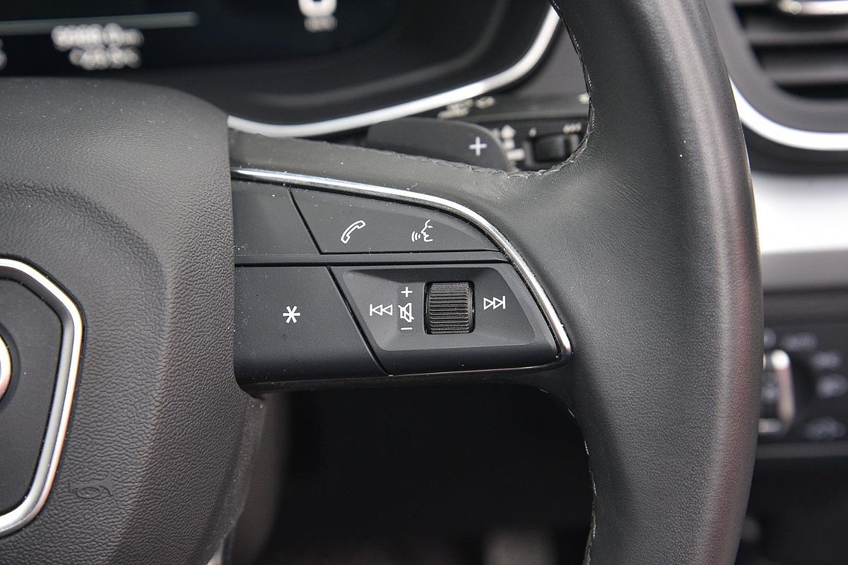 2023 Audi Q5 35 TDI FY