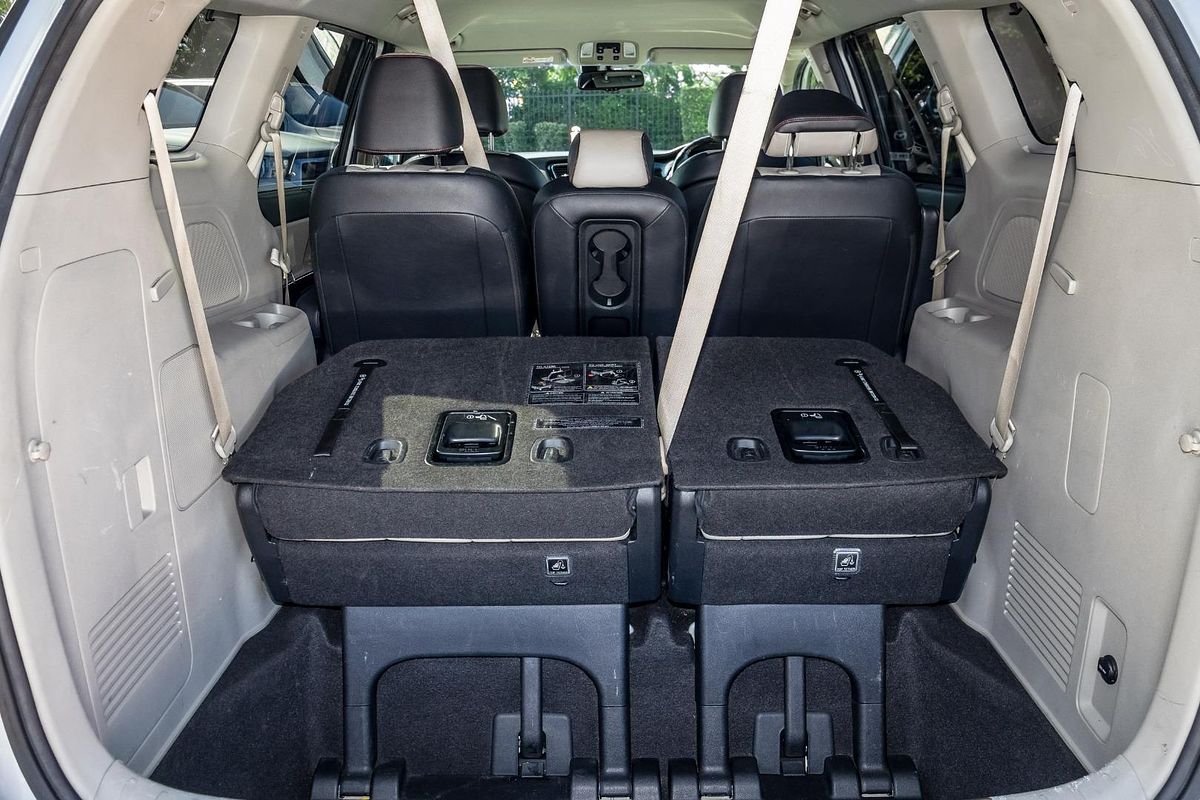 2019 Kia Carnival Platinum YP