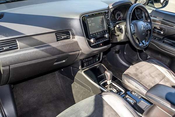 2020 Mitsubishi Outlander Black Edition ZL