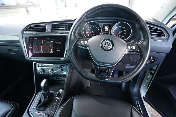 2017 Volkswagen TIGUAN TIGUAN 162 TSI HIGHLINE 5NA