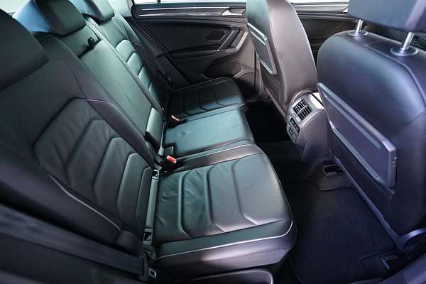 2017 Volkswagen TIGUAN TIGUAN 162 TSI HIGHLINE 5NA