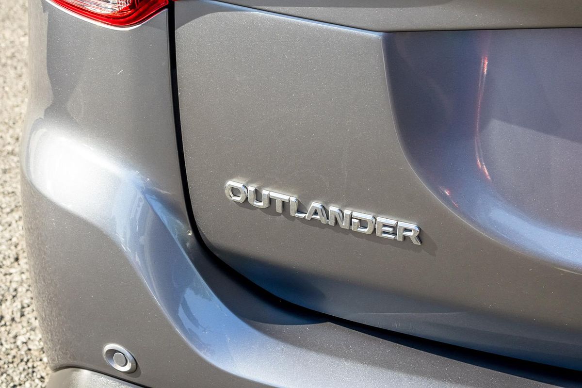 2020 Mitsubishi Outlander Black Edition ZL