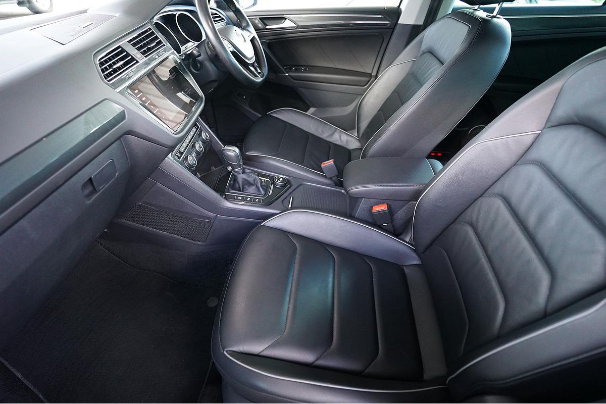 2017 Volkswagen TIGUAN TIGUAN 162 TSI HIGHLINE 5NA