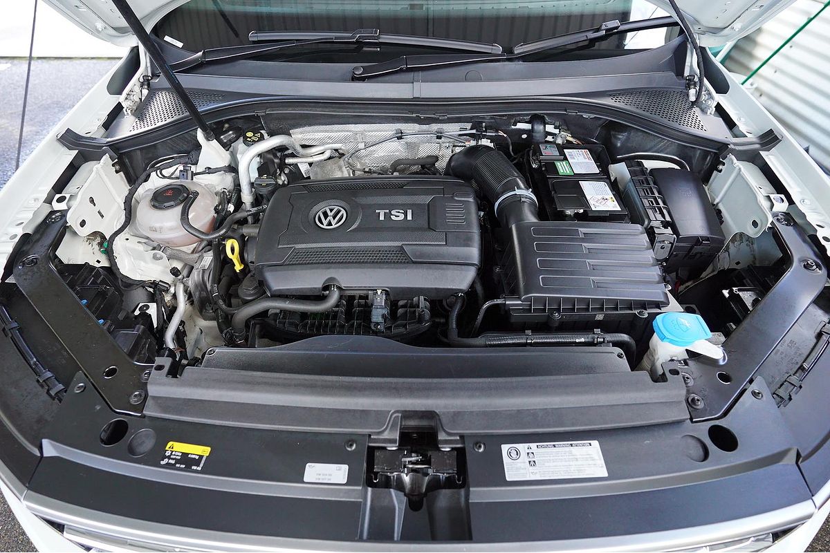 2017 Volkswagen TIGUAN TIGUAN 162 TSI HIGHLINE 5NA