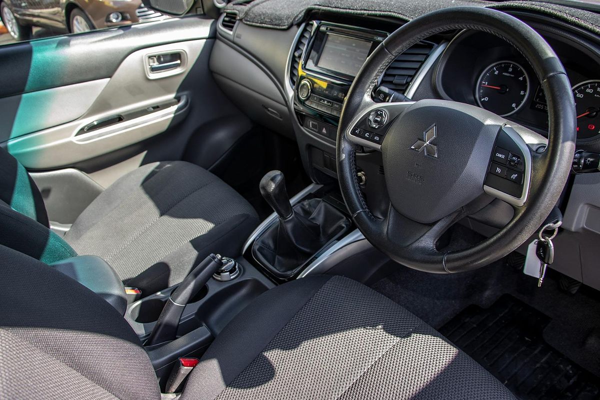 2015 Mitsubishi Triton GLS MQ 4X4