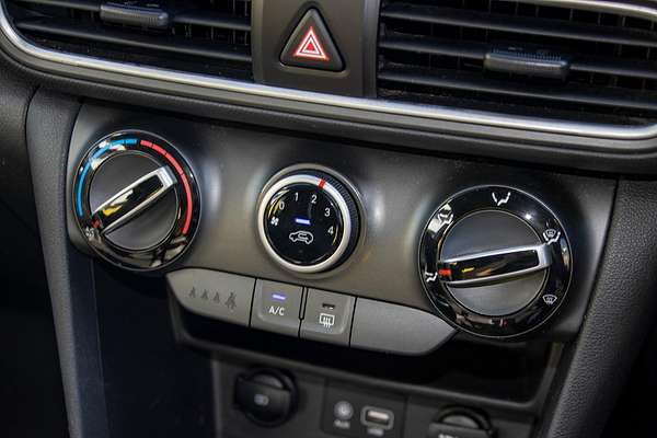 2019 Hyundai Kona Active OS.3
