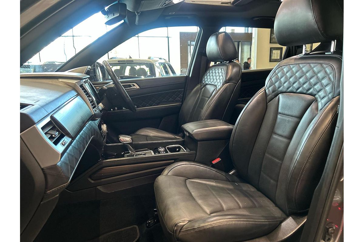 2019 SsangYong Rexton Ultimate Y400