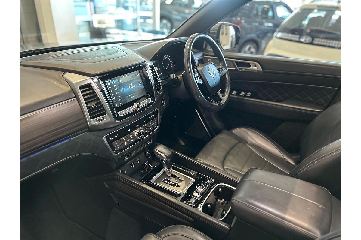 2019 SsangYong Rexton Ultimate Y400