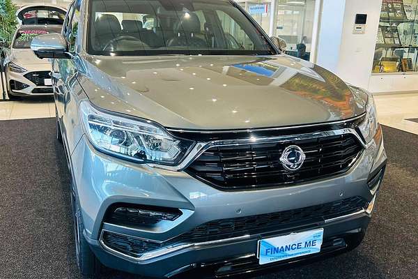 2019 SsangYong Rexton Ultimate Y400