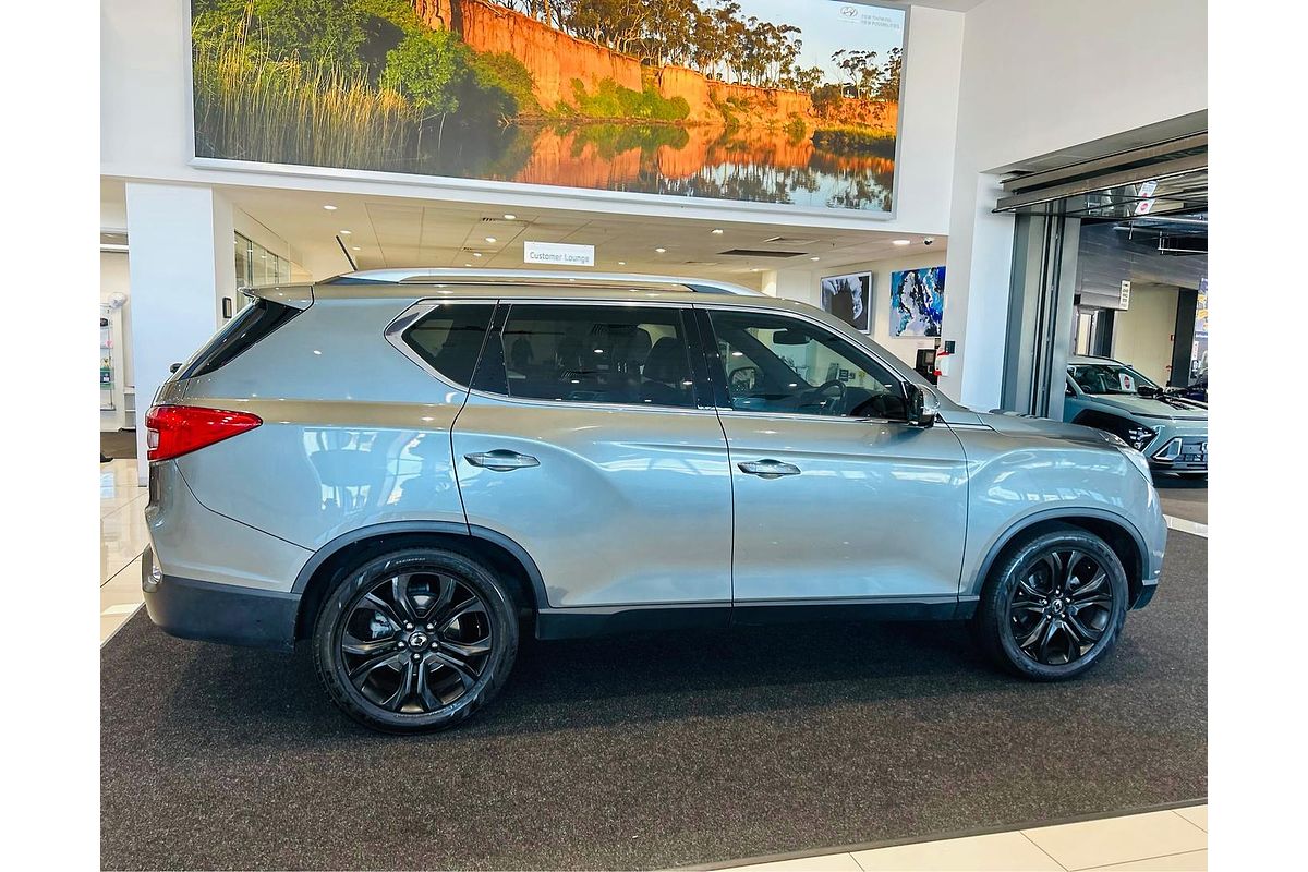 2019 SsangYong Rexton Ultimate Y400