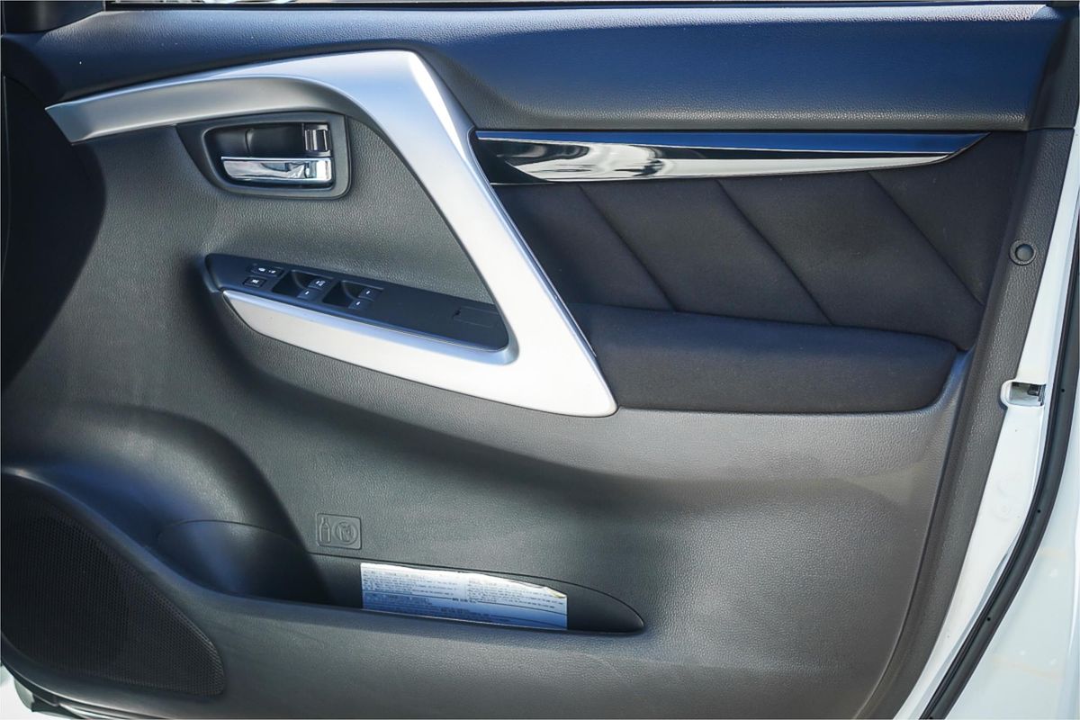2019 Mitsubishi Pajero Sport GLX QE