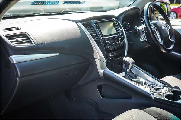 2019 Mitsubishi Pajero Sport GLX QE