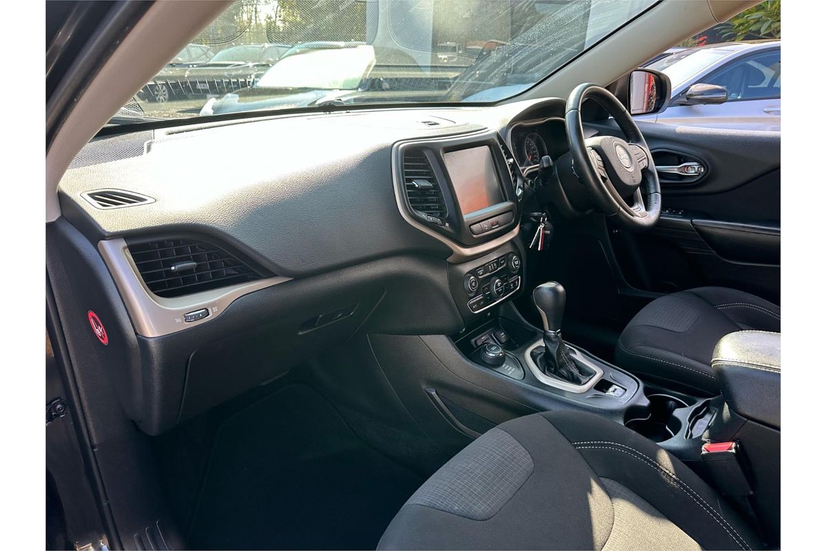 2015 Jeep Cherokee Blackhawk KL