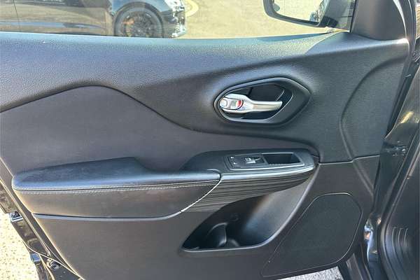 2015 Jeep Cherokee Blackhawk KL