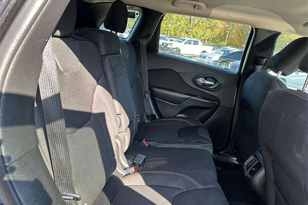 2015 Jeep Cherokee Blackhawk KL