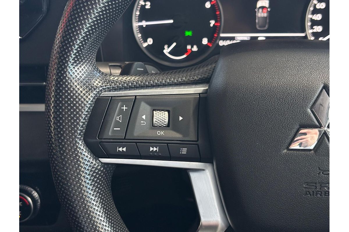 2022 Mitsubishi Outlander ES ZM