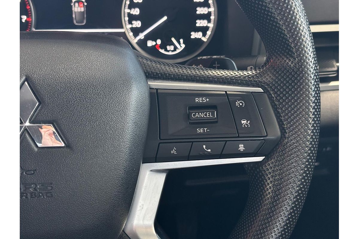 2022 Mitsubishi Outlander ES ZM