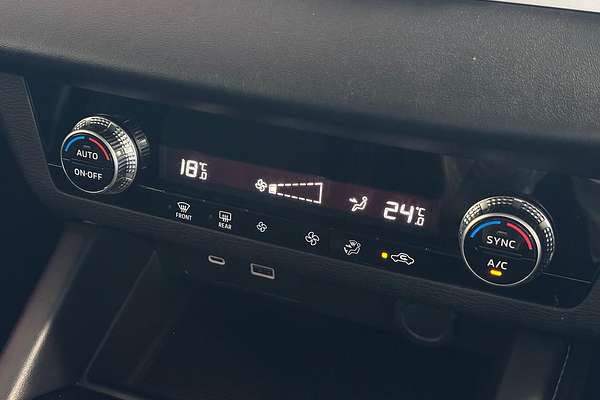 2022 Mitsubishi Outlander ES ZM