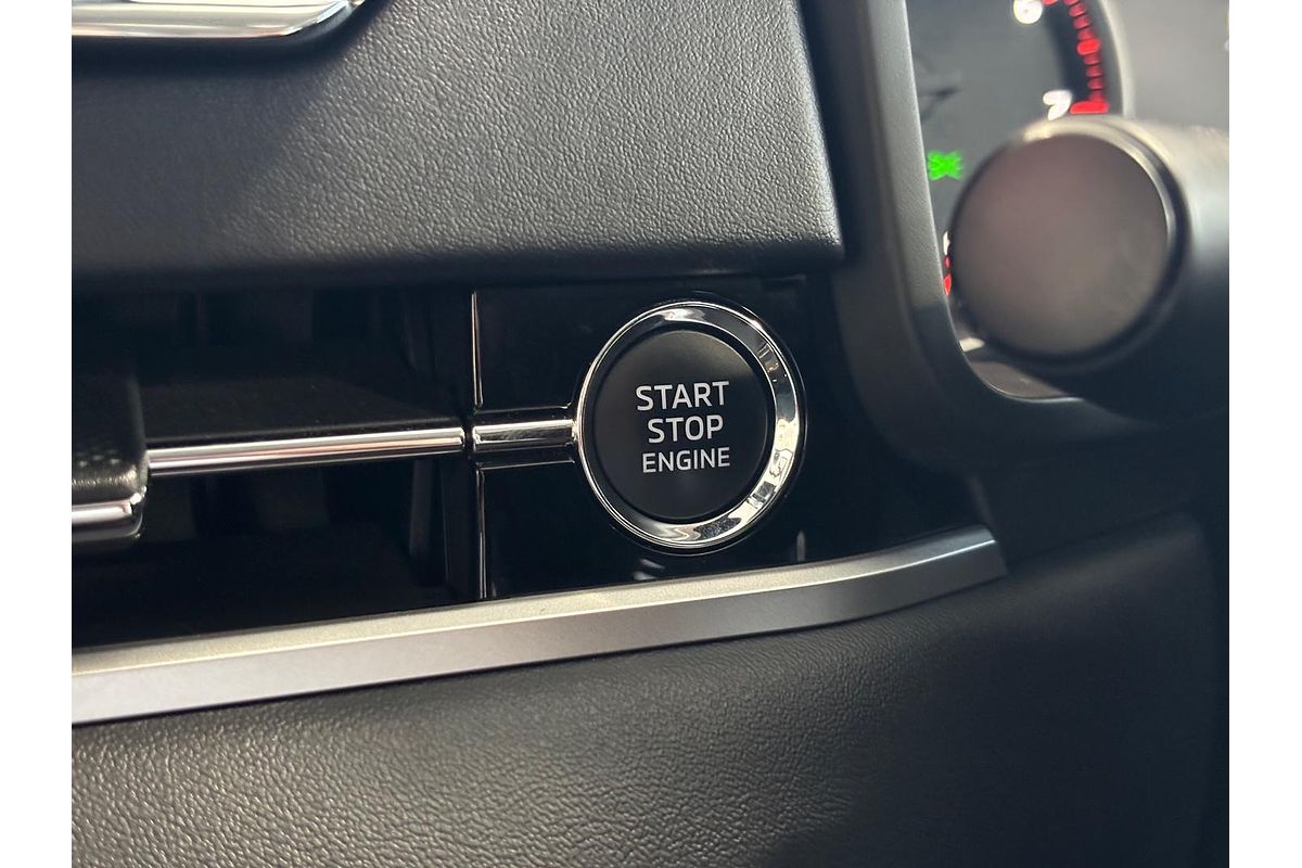 2022 Mitsubishi Outlander ES ZM